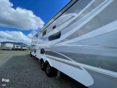 2021 Keystone Montana Legacy 3781RL, $ 55,000
