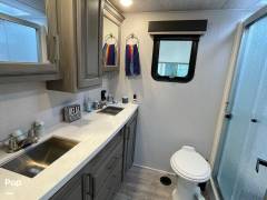 2021 Keystone Montana Legacy 3781RL, $ 55,000