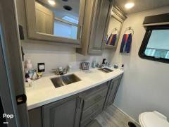 2021 Keystone Montana Legacy 3781RL, $ 55,000