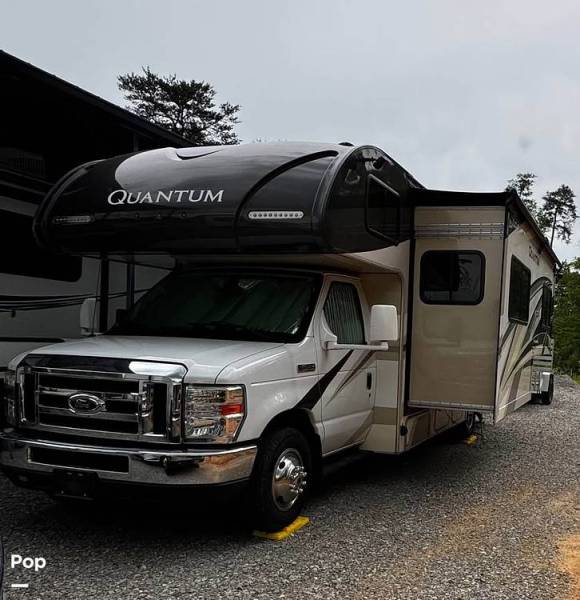 2019 Thor Motor Coach Quantum RC25, $ 59,999