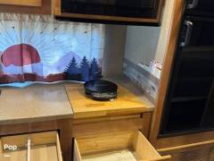 2019 Thor Motor Coach Quantum RC25, $ 59,999