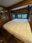 2019 Thor Motor Coach Quantum RC25, $ 59,999