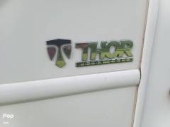 2017 Thor Motor Coach Hurricane 29M, $ 62,000