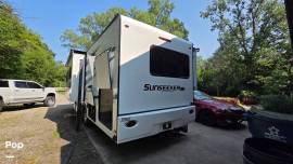 2022 Forest River Sunseeker 3010DS, $ 69,900