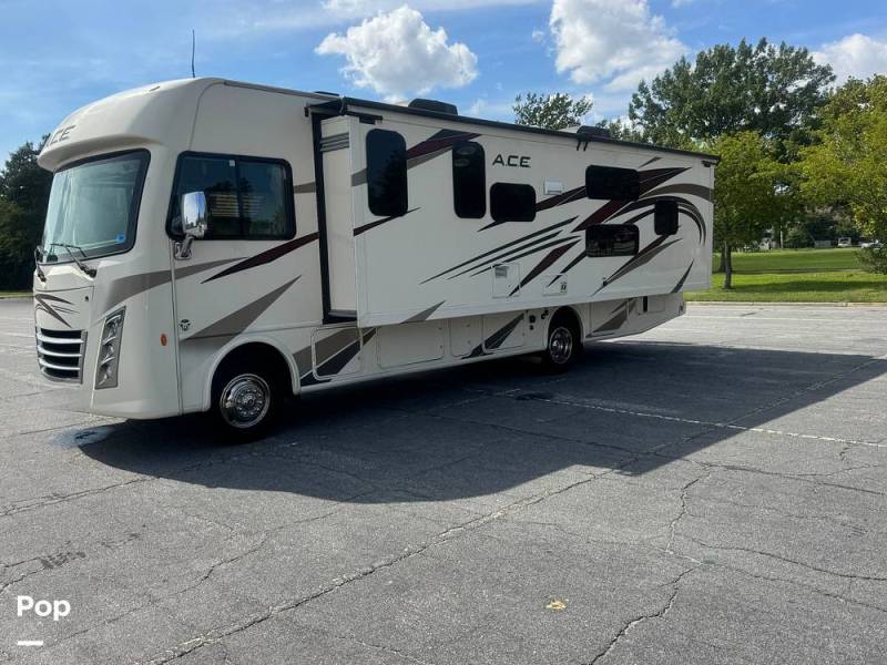 2019 Thor Motor Coach A.C.E. 30.2, $ 48,998