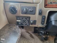 2016 Fleetwood Flair 31B, $ 44,000