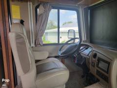2016 Fleetwood Flair 31B, $ 44,000