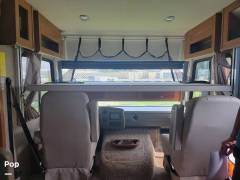 2016 Fleetwood Flair 31B, $ 44,000