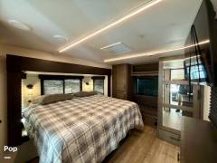 2025 Cherokee Arctic Wolf 3250SUITE, $ 51,900