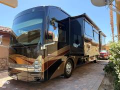 2015 Thor Motor Coach Tuscany 40DX, $ 123,000