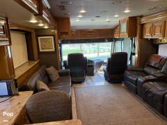 2015 Thor Motor Coach Tuscany 40DX, $ 123,000