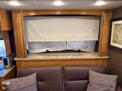 2015 Thor Motor Coach Tuscany 40DX, $ 123,000