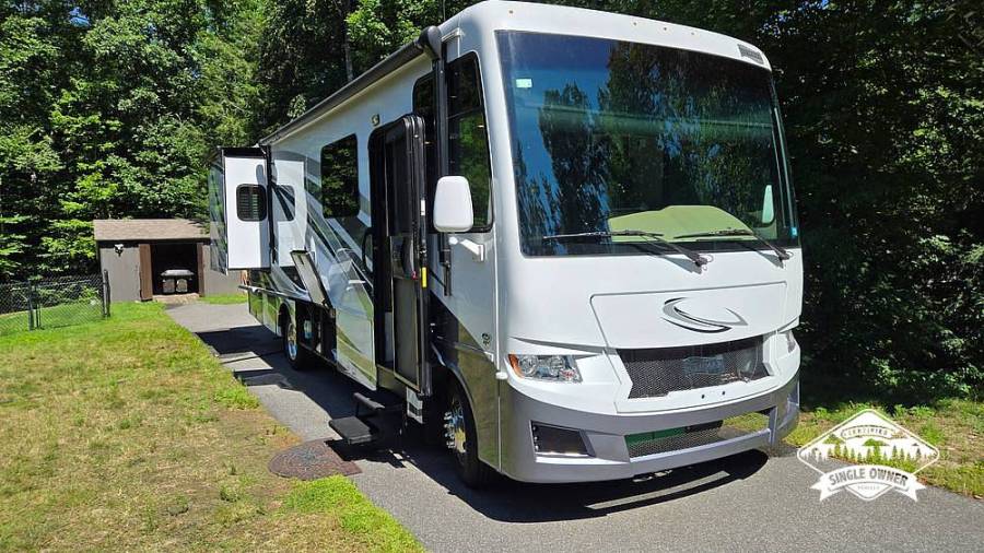 2022 Newmar Bay Star Sport 3014, $ 129,900