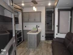 2020 Keystone Carbon 358, $ 45,000