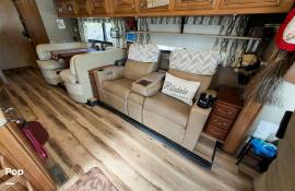 2016 Thor Motor Coach Palazzo 36.2, $ 121,000