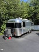 2019 Airstream International 27FB Queen Serenity, $ 83,400