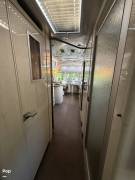2019 Airstream International 27FB Queen Serenity, $ 83,400