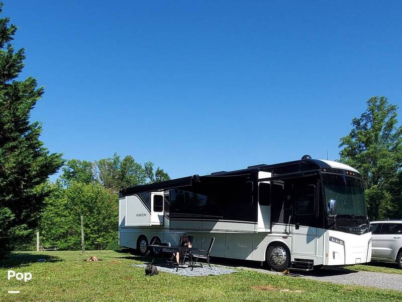 2020 Winnebago Horizon 42Q, $ 285,000