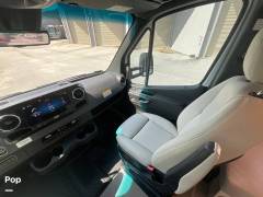 2024 Leisure Travel Unity U24TB, $ 198,900