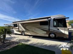 2017 Winnebago Journey 36M, $ 135,000