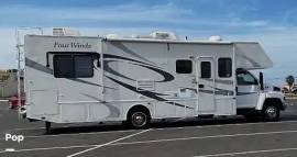 2007 Thor Motor Coach Four Winds 32B, $ 44,000