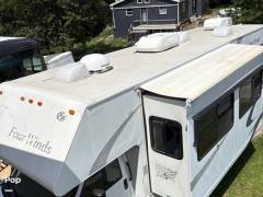 2007 Thor Motor Coach Four Winds 32B, $ 44,000