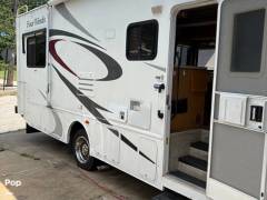 2007 Thor Motor Coach Four Winds 32B, $ 44,000
