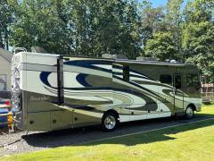 2019 Fleetwood Bounder 35K, $ 85,000