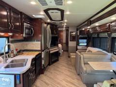 2019 Fleetwood Bounder 35K, $ 85,000