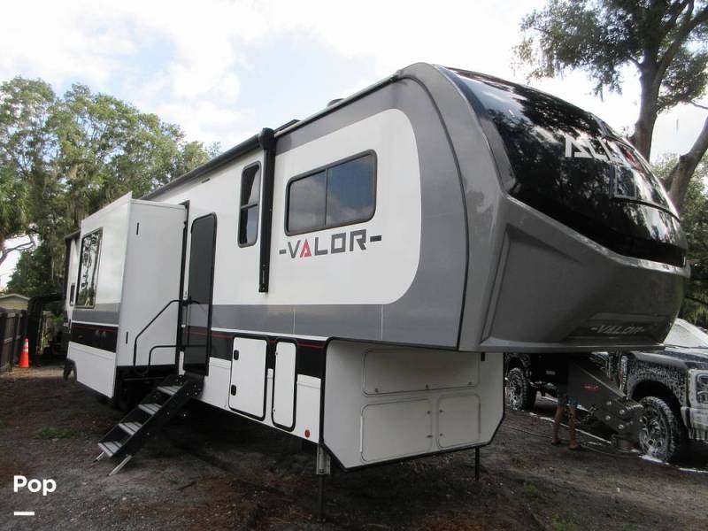2024 Alliance RV Valor 44V14, $ 99,750