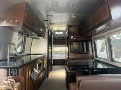 2017 Airstream Classic 30, $ 95,000
