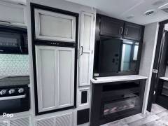 2022 Entegra Coach Odyssey 26M, $ 71,000