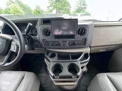 2022 Entegra Coach Odyssey 26M, $ 71,000