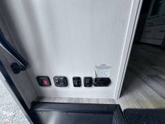 2022 Entegra Coach Odyssey 26M, $ 71,000