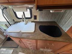 2013 Winnebago View 24J, $ 47,500