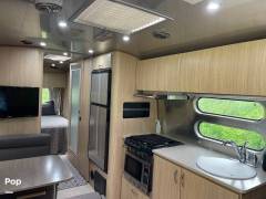2018 Airstream Flying Cloud 28RBQ, $ 55,500