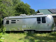 2018 Airstream Flying Cloud 28RBQ, $ 55,500