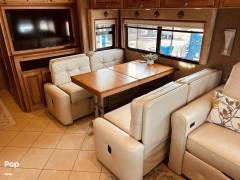 2013 Itasca Meridian 36M, $ 125,000