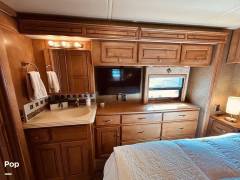 2013 Itasca Meridian 36M, $ 125,000