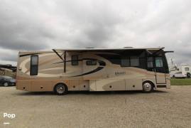 2007 Fleetwood Discovery 39S, $ 49,900