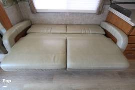 2007 Fleetwood Discovery 39S, $ 49,900