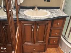 2015 Newmar Canyon Star 3953, $ 79,900