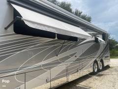 2016 Winnebago Ellipse Ultra 42QL, $ 197,000