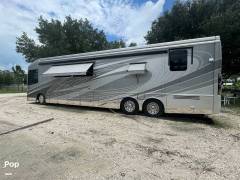 2016 Winnebago Ellipse Ultra 42QL, $ 197,000