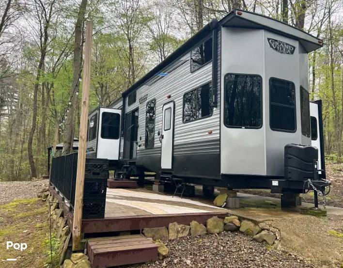 2021 Wildwood Grand Lodge 42DL, $ 39,000