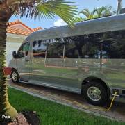 2025 OGV Luxury Coach 4TBA 170E AWD, $ 164,000