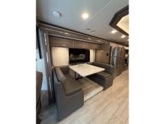 2023 Thor Motor Coach Aria 4000, $ 256,000