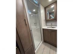 2023 Thor Motor Coach Aria 4000, $ 256,000