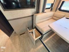 2022 Thor Motor Coach Miramar 35.2, $ 150,000