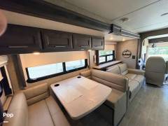 2022 Thor Motor Coach Miramar 35.2, $ 150,000